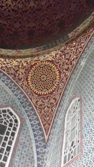 Wall and ceiling tiles in the harem of the Topkapi Palace, Istanbul. Turkey.