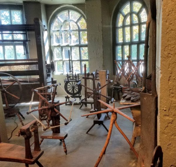 Mercer Museum, Doylestown, Bucks County, Spinning and weaving exhibit